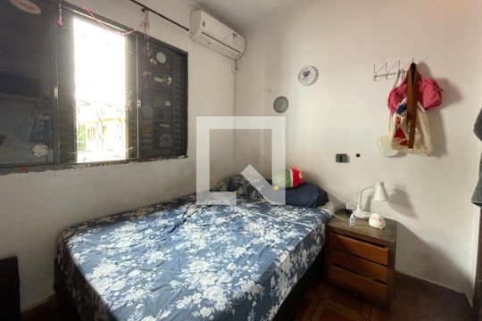 Casa à venda com 3 quartos, 209m² em Vila Santa Maria, São Paulo