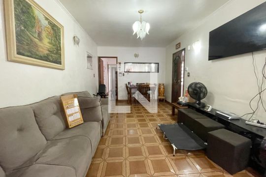 Casa à venda com 3 quartos, 209m² em Vila Santa Maria, São Paulo
