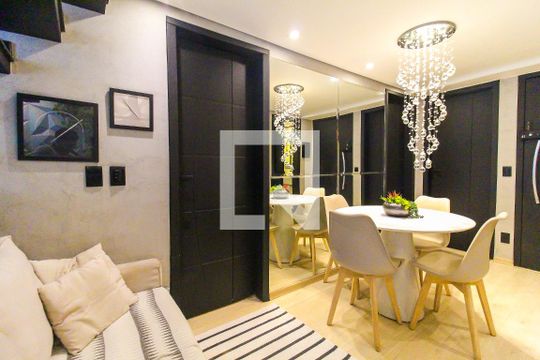 Sala 1 de apartamento à venda com 4 quartos, 117m² em Vila Carmosina, São Paulo