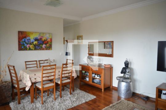 Sala de apartamento para alugar com 2 quartos, 92m² em Vila Gilda, Santo André