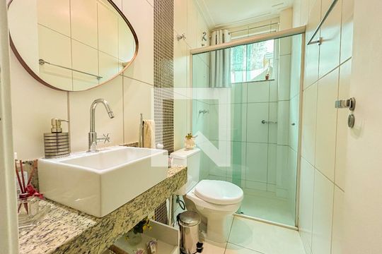 Apartamento à venda com 3 quartos, 178m² em Heliópolis, Belo Horizonte