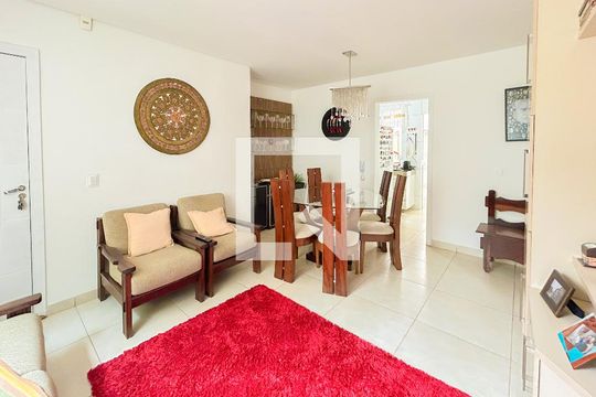 Apartamento à venda com 3 quartos, 178m² em Heliópolis, Belo Horizonte