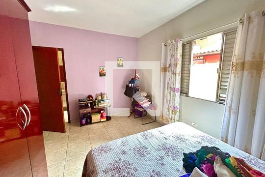 Quarto Suíte de casa à venda com 3 quartos, 260m² em Vila Barros, Guarulhos