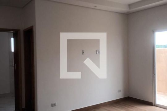 Casa de Condomínio para alugar com 3 quartos, 200m² em Parque Mirante da Mata, Cotia