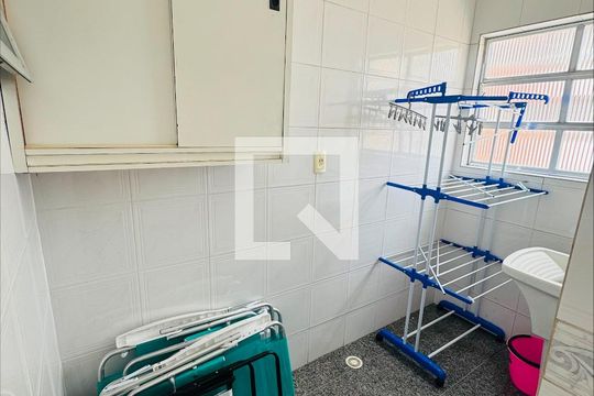 Apartamento para alugar com 2 quartos, 115m² em Aviação, Praia Grande