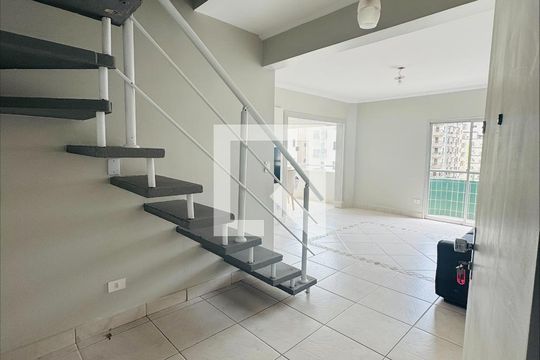 Sala de apartamento para alugar com 2 quartos, 115m² em Aviação, Praia Grande