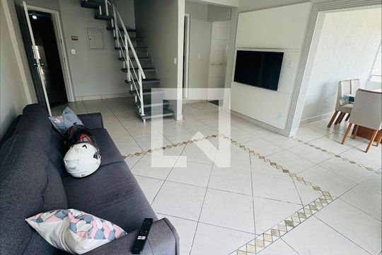 Sala de apartamento para alugar com 2 quartos, 115m² em Aviação, Praia Grande