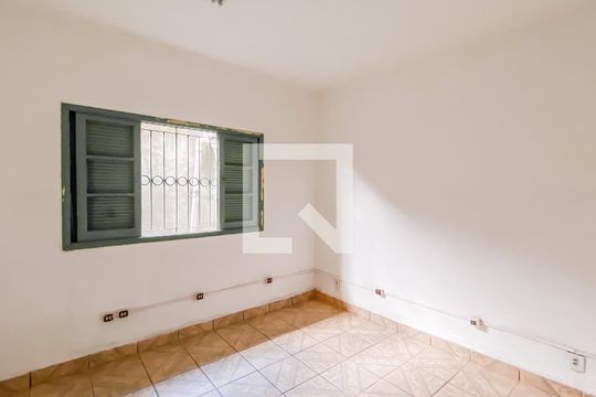Quarto 2 de casa para alugar com 4 quartos, 180m² em Vila Robertina, São Paulo
