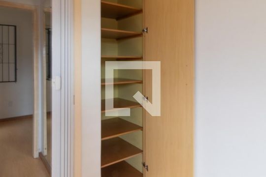 Quarto 1 de casa de condomínio para alugar com 3 quartos, 60m² em Vila Nova, Porto Alegre