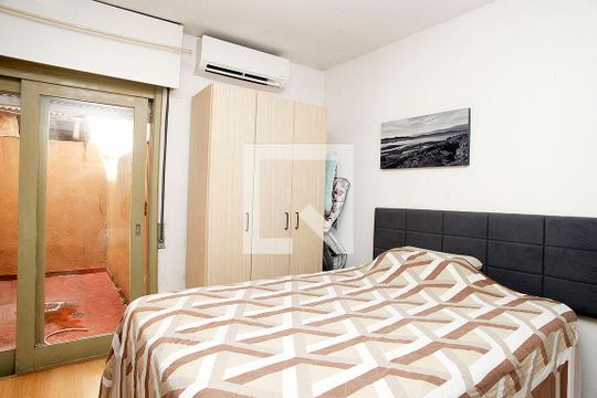 Quarto Suíte de apartamento à venda com 1 quarto, 49m² em São João, Porto Alegre