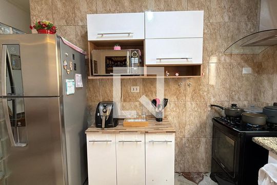 Casa à venda com 3 quartos, 137m² em Belém, São Paulo