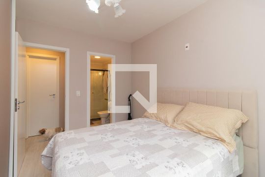 Quarto de apartamento à venda com 1 quarto, 49m² em Santo Antônio, Porto Alegre