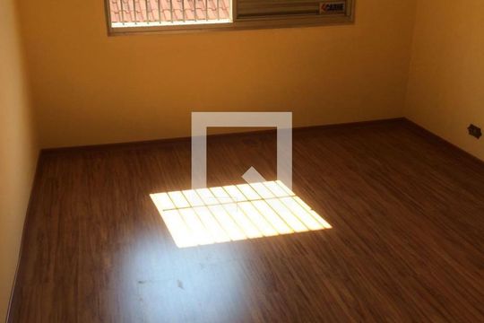 Casa à venda com 3 quartos, 187m² em Vila Regente Feijó, São Paulo