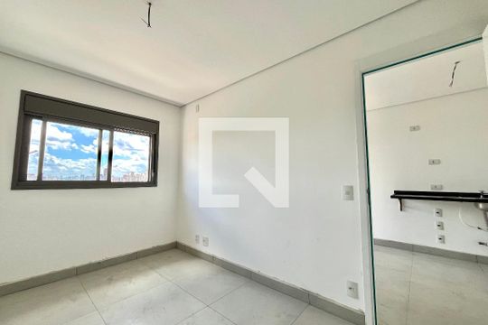 Suite de apartamento para alugar com 1 quarto, 28m² em Jardim Prudência, São Paulo