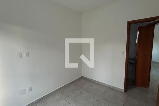 Suite de apartamento à venda com 2 quartos, 90m² em Vila Curuçá, Santo André