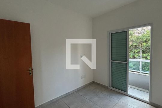Suite de apartamento à venda com 2 quartos, 90m² em Vila Curuçá, Santo André