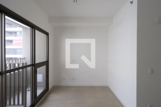 Kitnet/Studio à venda com 1 quarto, 24m² em Tatuapé, São Paulo