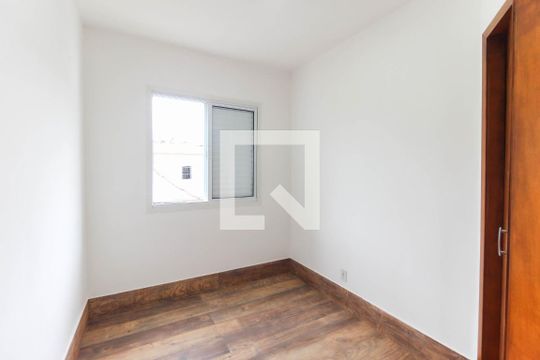 Quarto 1 de apartamento para alugar com 2 quartos, 38m² em Jardim Etelvina, São Paulo