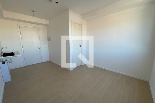 Studio de kitnet/studio à venda com 1 quarto, 17m² em Ferreira, São Paulo