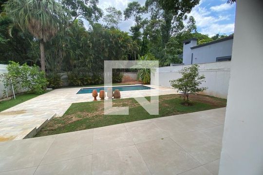 Casa à venda com 5 quartos, 893m² em Alphaville Industrial, Barueri