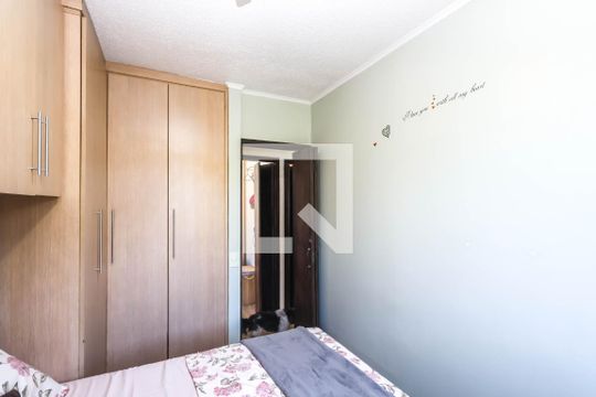 Quarto 1 de apartamento para alugar com 3 quartos, 55m² em Jardim Santa Emilia, São Paulo