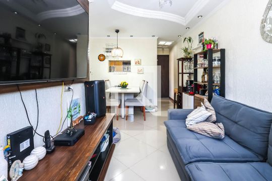 Sala de apartamento para alugar com 3 quartos, 55m² em Jardim Santa Emilia, São Paulo