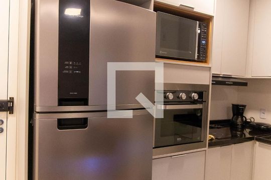 Sala/Cozinha de kitnet/studio à venda com 1 quarto, 40m² em Ingá, Niterói