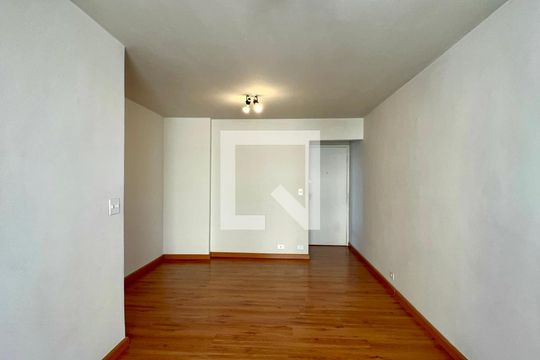 Sala de apartamento à venda com 3 quartos, 71m² em Pinheiros, São Paulo