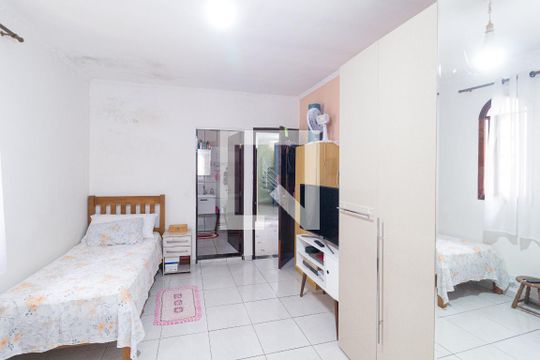 Suíte 1 de casa para alugar com 3 quartos, 247m² em Km 18, Osasco