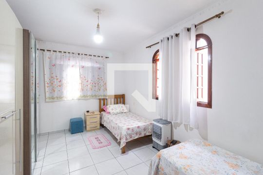 Suíte 1 de casa para alugar com 3 quartos, 247m² em Km 18, Osasco