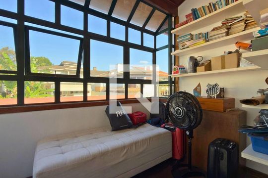 Casa à venda com 4 quartos, 305m² em Alphaville, Santana de Parnaíba