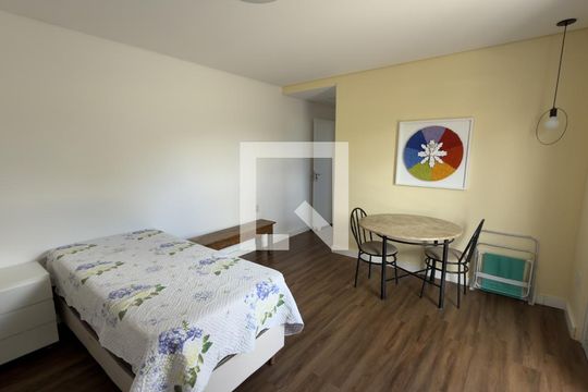 Casa de Condomínio para alugar com 4 quartos, 453m² em Dos Ipês, Vespasiano