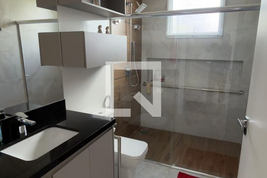 Casa de Condomínio para alugar com 4 quartos, 453m² em Dos Ipês, Vespasiano