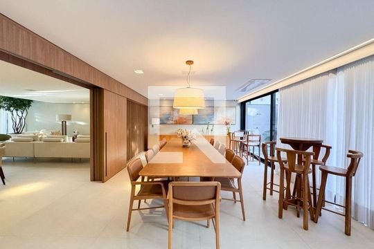 Casa à venda com 5 quartos, 530m² em Residencial Seis (Alphaville), Santana de Parnaíba