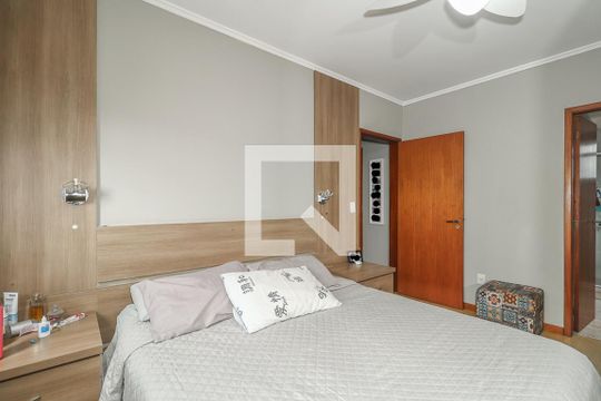 Quarto Suíte de apartamento à venda com 3 quartos, 105m² em Jardim Lindóia, Porto Alegre