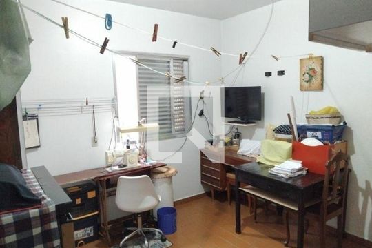 Casa à venda com 3 quartos, 258m² em Parque das Nações, Santo André