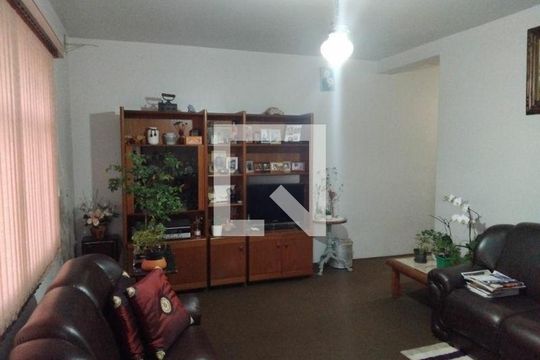 Casa à venda com 3 quartos, 258m² em Parque das Nações, Santo André
