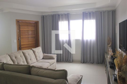Sala de casa para alugar com 4 quartos, 385m² em Vila Fatima, Guarulhos