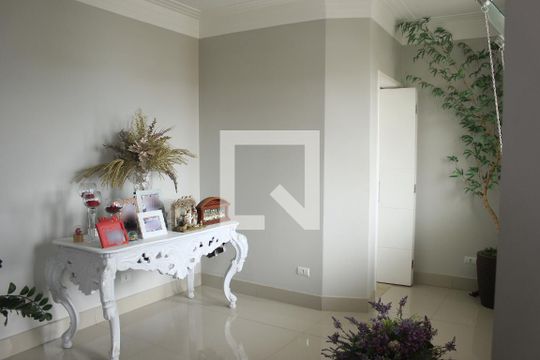 Sala de casa para alugar com 4 quartos, 385m² em Vila Fatima, Guarulhos