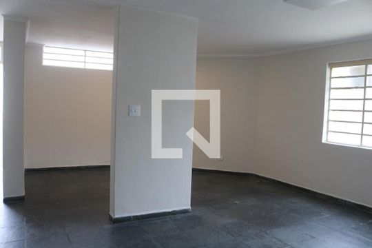 Sala de casa à venda com 4 quartos, 158m² em Lapa de Baixo, São Paulo