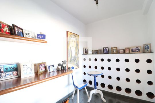 Adega de casa para alugar com 6 quartos, 700m² em Tabajaras, Uberlândia