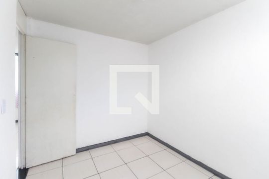 Quarto 2 de apartamento para alugar com 2 quartos, 42m² em Jardim Santa Etelvina, São Paulo