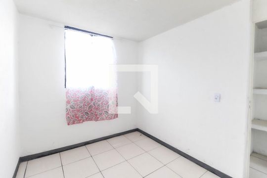 Quarto 2 de apartamento para alugar com 2 quartos, 42m² em Jardim Santa Etelvina, São Paulo
