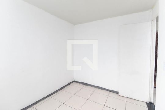 Quarto 1 de apartamento para alugar com 2 quartos, 42m² em Jardim Santa Etelvina, São Paulo