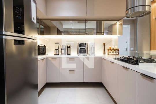 Apartamento à venda com 4 quartos, 266m² em Barra da Tijuca, Rio de Janeiro