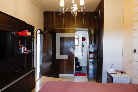 Quarto 2 - Suíte de casa para alugar com 3 quartos, 150m² em Três Montanhas, Osasco