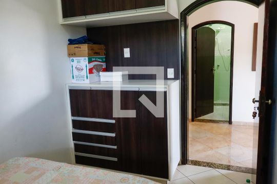 Quarto 1 de casa para alugar com 3 quartos, 150m² em Três Montanhas, Osasco