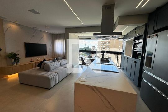 Sala de apartamento à venda com 2 quartos, 88m² em Tamboré, Barueri