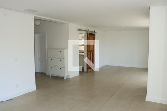 Sala de casa de condomínio para alugar com 4 quartos, 295m² em Horizontal Park, Cotia