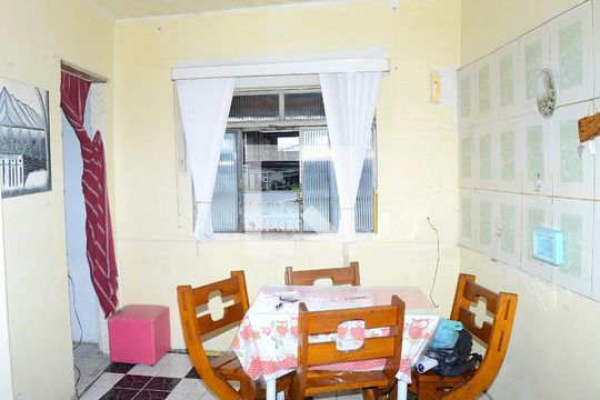 Sala de casa para alugar com 2 quartos, 100m² em Primeiro de Maio, Belo Horizonte
